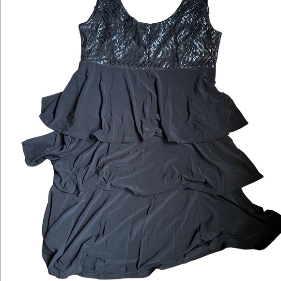 Little Black Dress - Picture 3 of 3